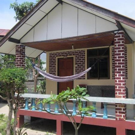 Charung Beach Haad Rin Extérieur photo