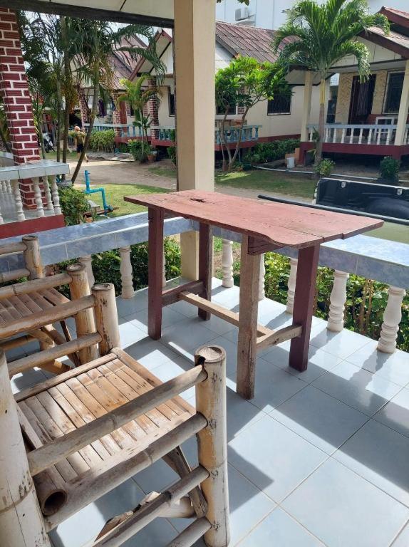Charung Beach Haad Rin Extérieur photo