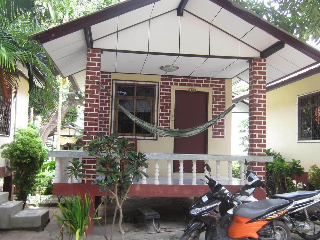 Charung Beach Haad Rin Extérieur photo