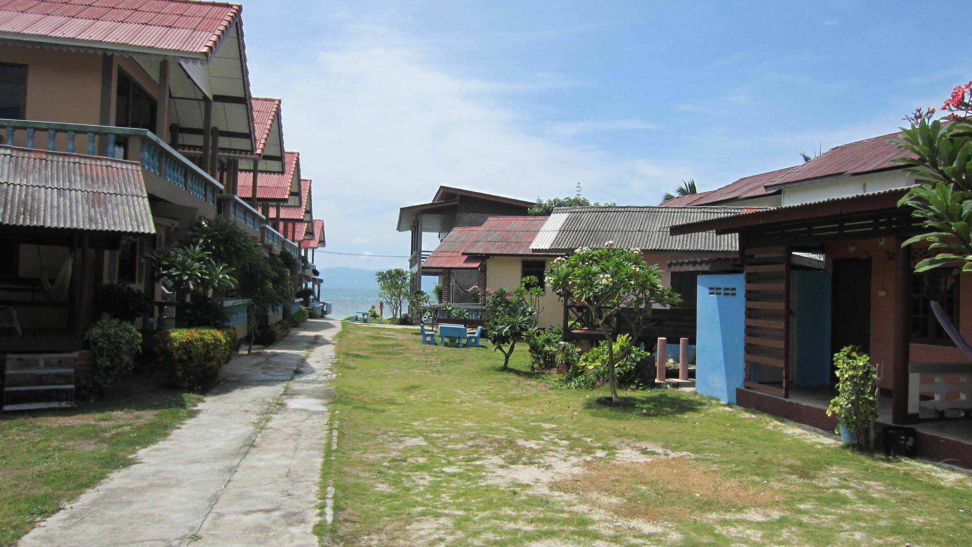Charung Beach Haad Rin Extérieur photo